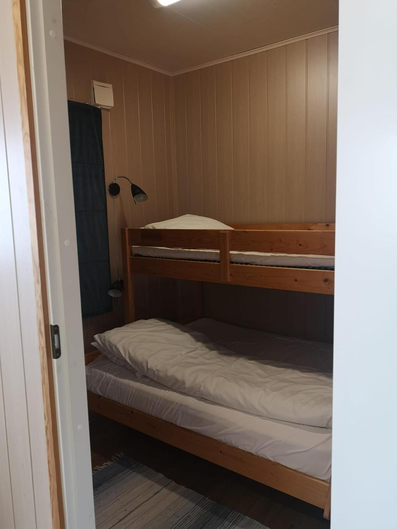 Ulvsvag Gjestgiveri Og Fjordcamping As Extérieur photo