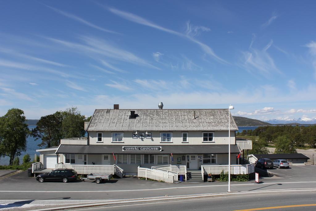Ulvsvag Gjestgiveri Og Fjordcamping As Extérieur photo